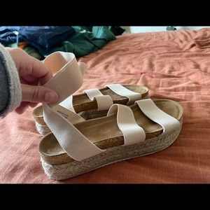 Wedged sandals